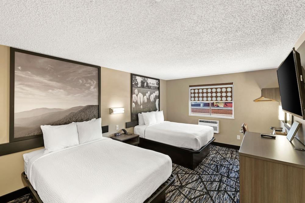 Super 8 By Wyndham Charlottesville Exteriér fotografie